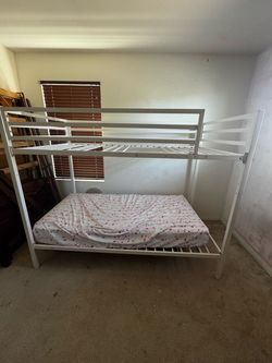 Kids bunkbed for FREE NEED GONE ASAP