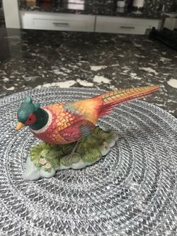 Pajaro de home interiors