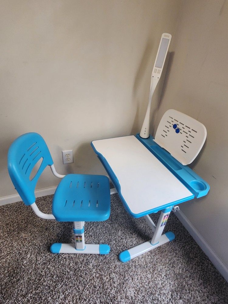 STUDENT DESK FOR KIDS