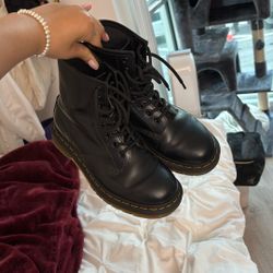 Doc Marten Boots 1460 Size 5 Ladies