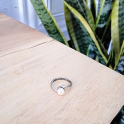 Vintage Avon Sterling Silver Pearl Ring Size 6.5