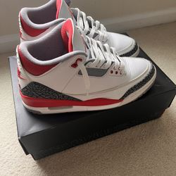 Air Jordan 3 Retro Fire Red (Size 9)