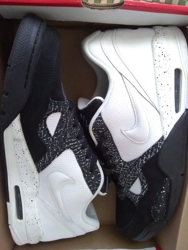 Nike Flight 13 Low “ Oreo ”