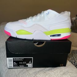 Air Jordan 4 RM BG White Volt Pink Size 5Y Youth New in Box