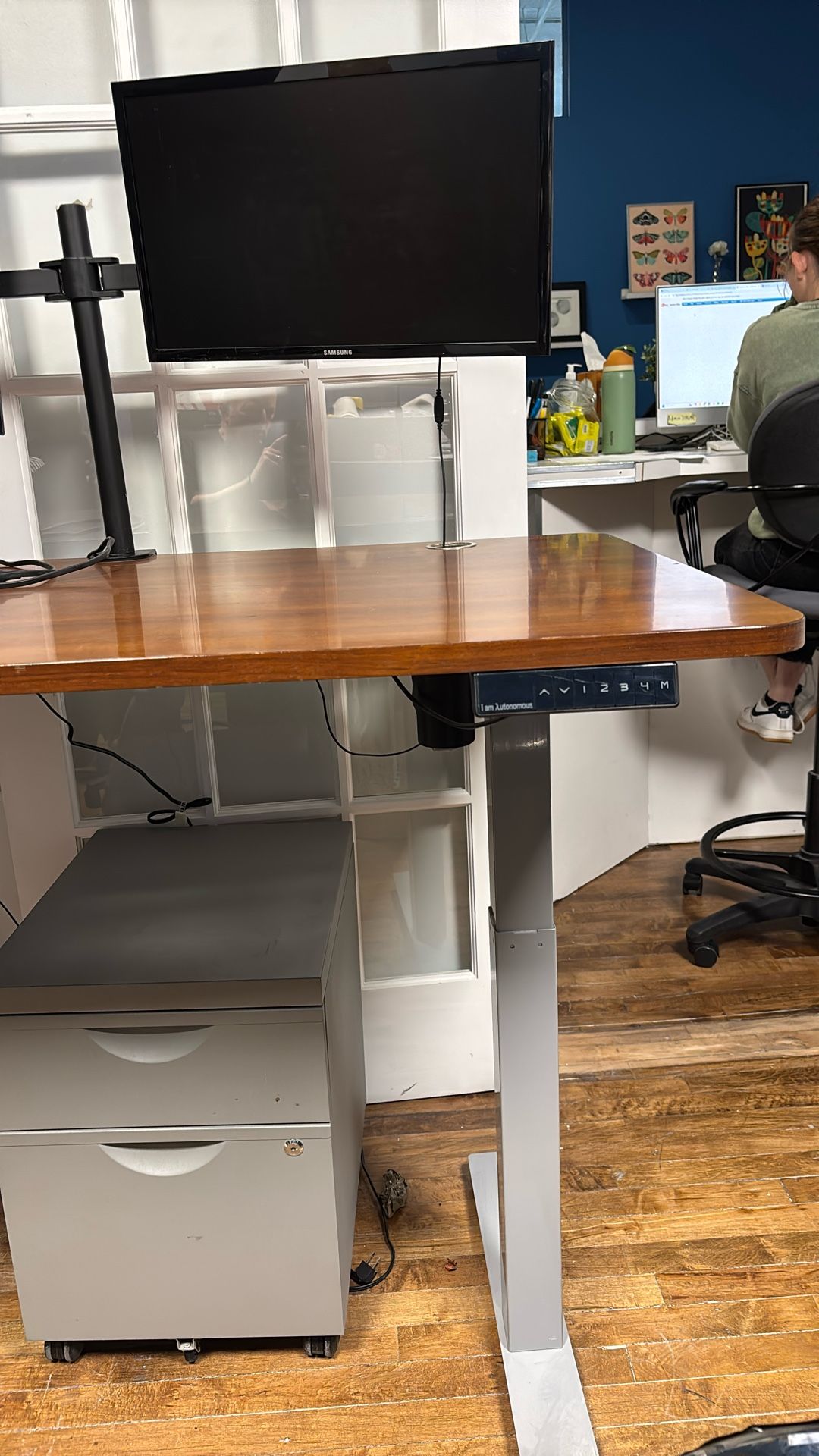 I Am Autonomous Desks