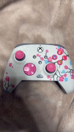 Xbox Wireless Controller Cherry Blossom Edition