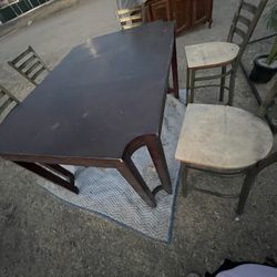 Kitchen Table & Chairs 