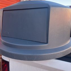 Rubbermaid brute lid 