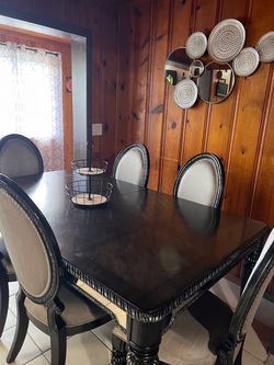 Black Dining Table Set with 6 Chairs Elegant Black & Gold TV Stand / Entertainment Center ا