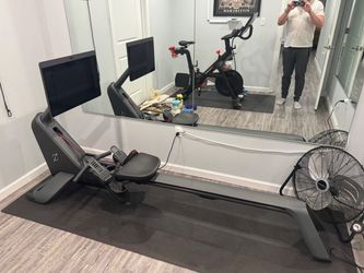 Like-New 2023 Peloton Row, ~49 Rides, Pittsburgh