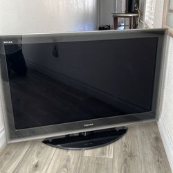 TV Toshiba Regza 45 pulgadas