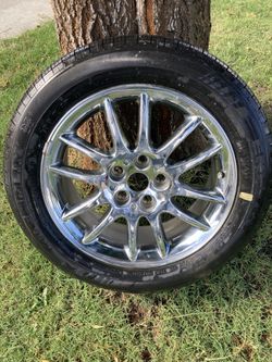 Chrysler 300 Rim & Michelin Tire