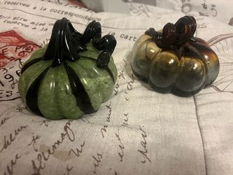 Tiny glass pumpkins