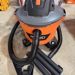 RIDGID 9 Gal. 4.25 Peak HP NXT Shop Vacuum Wet Dry Vac with General Debris Filter, Locking Hose NEW