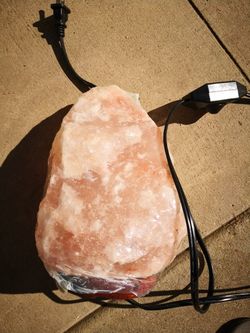 Himalayan salt lamp