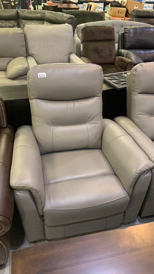 Recliner for Sale in Las Vegas, NV OfferUp