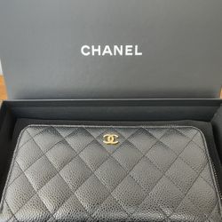 Chanel Caviar Quilted Large Gusset Zip Around Wallet Black