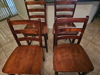 24" bar height chairs