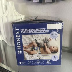 The Honest Company Clean Conscious Overnight Diapers for Sensitive Skin Size 5 