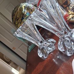 Mikasa Petal Shaped Leaded Crystal Vase w/ Petal Base