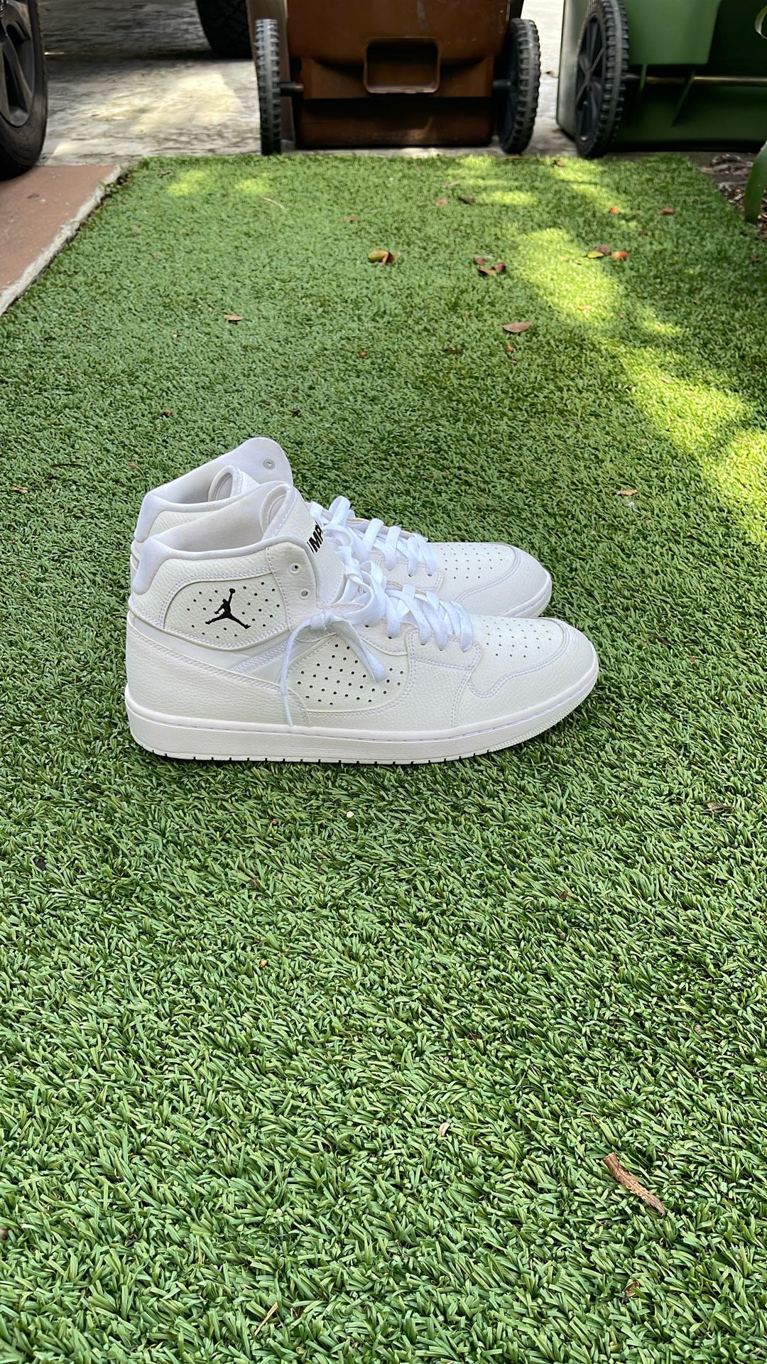 Mens Jordans Size 12 $39