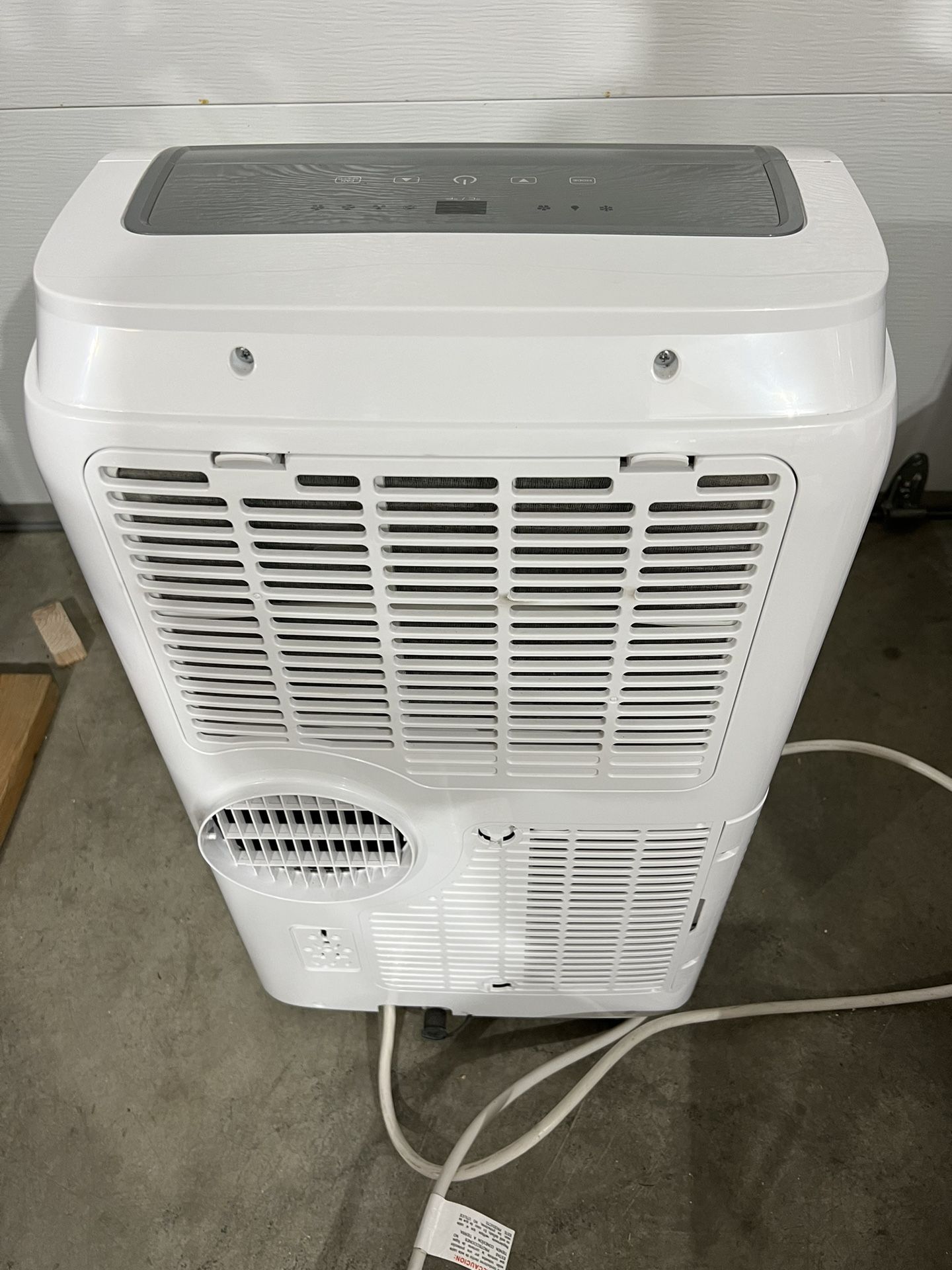 BLACK+DECKER BPACT12WT Large Spaces Portable Air Conditioner, 12,000 BTU,  White for Sale in Fresno, CA - OfferUp