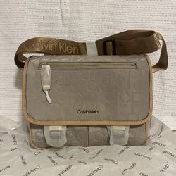 Calvin Klein Women's Tandy Logo Messenger Bag