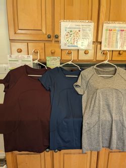 Lot of 3 Lululemon Swiftly Short Sleeve Shirts