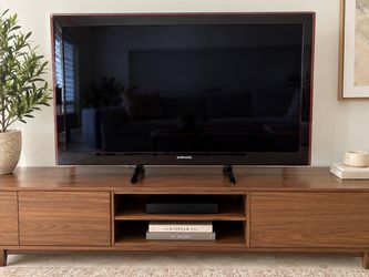 Samsung 46” Flat Screen TV