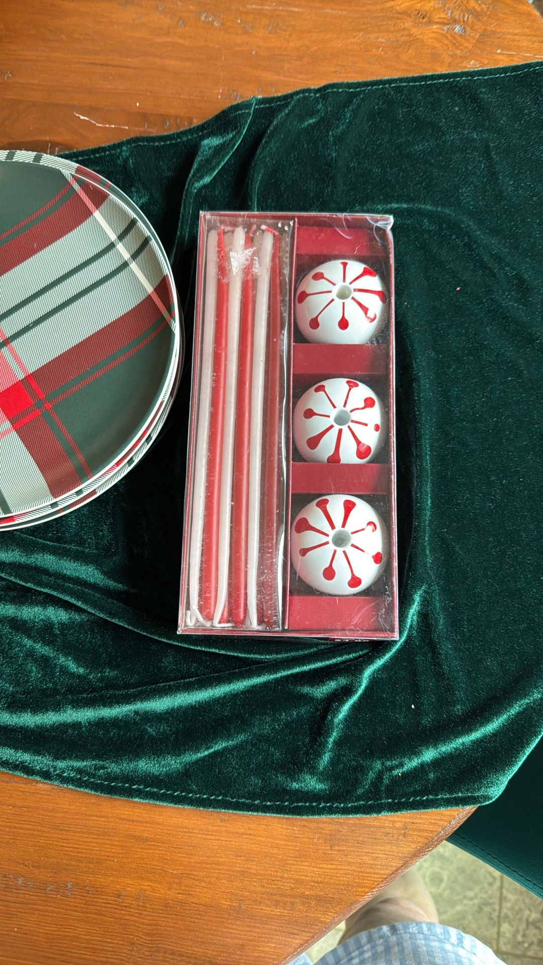 Red White Christmas Candles And Candleholders NEW UNUSED