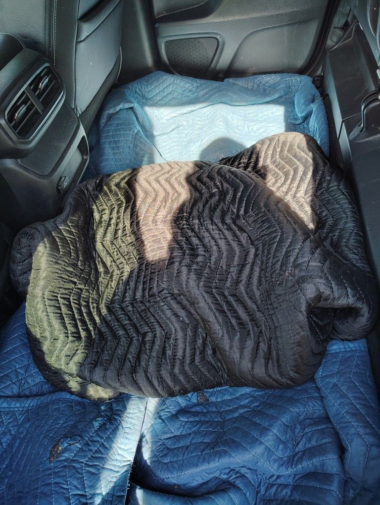 Moving Blankets