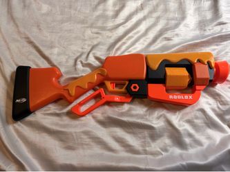 Authentic Roblox Adopt Me! 8-Dart Honey Bee Nerf Dart Gun