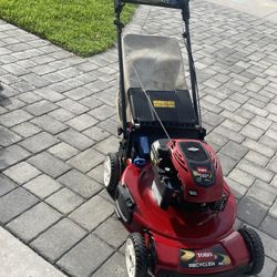 Toro Self Propelled Mower W/bag   Runs Great! 