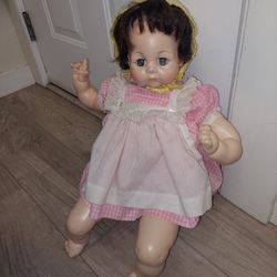 Old Madame Alexander 23in "Puddin" Doll1965