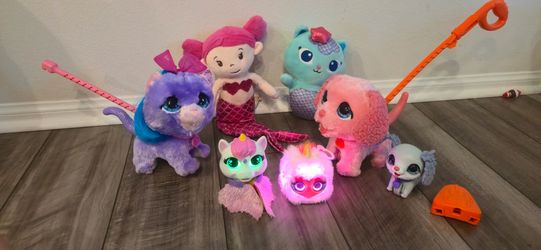 Bundle of Interactive Electronic Pets (Little Live Pets & More)