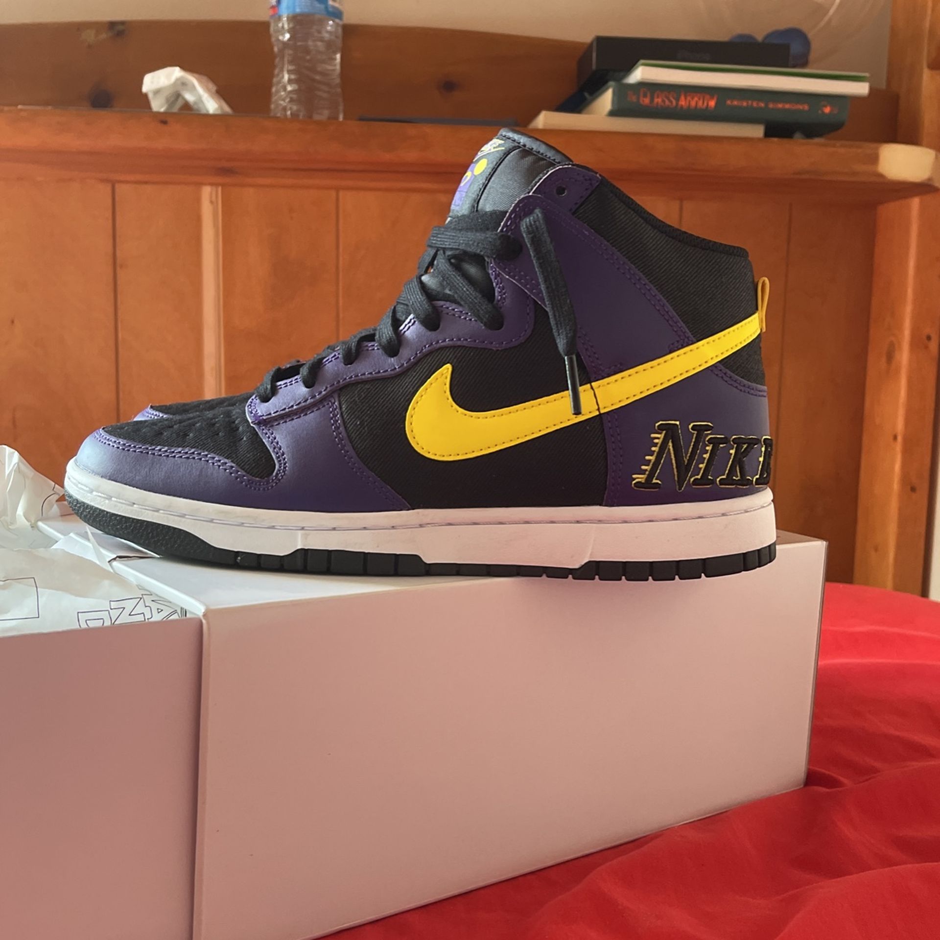 Size Nike Dunk High PRM EMB Lakers Black Yellow Court Purple