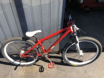 Black market sales mob dirt jumper