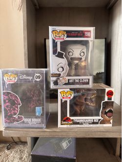 Pop vinyl figures