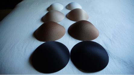 Assorted removable bra pads (cup size C-DD)