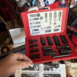 13 Piece Wheel Lock Set MATCO