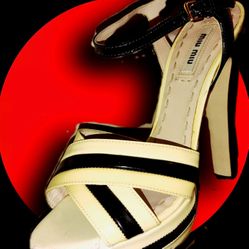 Miu Miu cream and black patent leather high heels sz 37 or 7