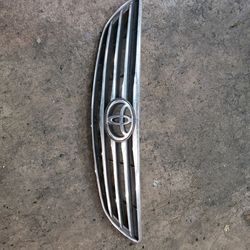 2005 camry grill