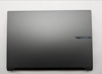 Gaming laptop RTX 5060 GeForce 1Tb SSD 16GB RAM