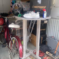 Small Deck Table with 4 Matching Stools