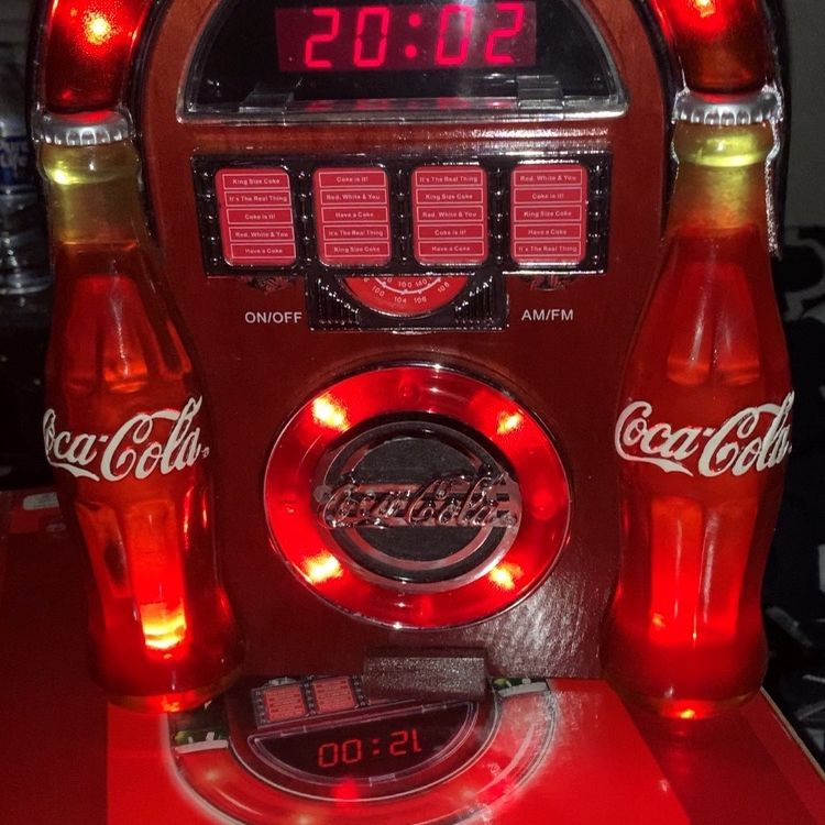 コレクション coca cola Jukebox type Radio vintage COCA-COLA Retro-Style Illuminated Musical Jukebox Sculpture