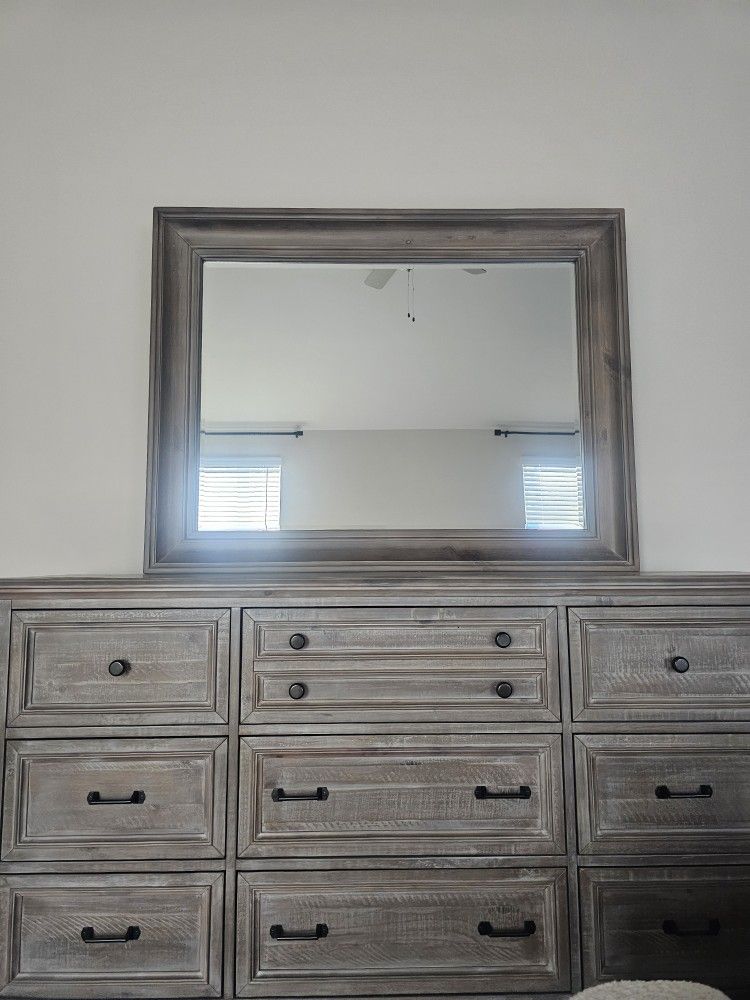 Solid Wood Dresser w/Mirror