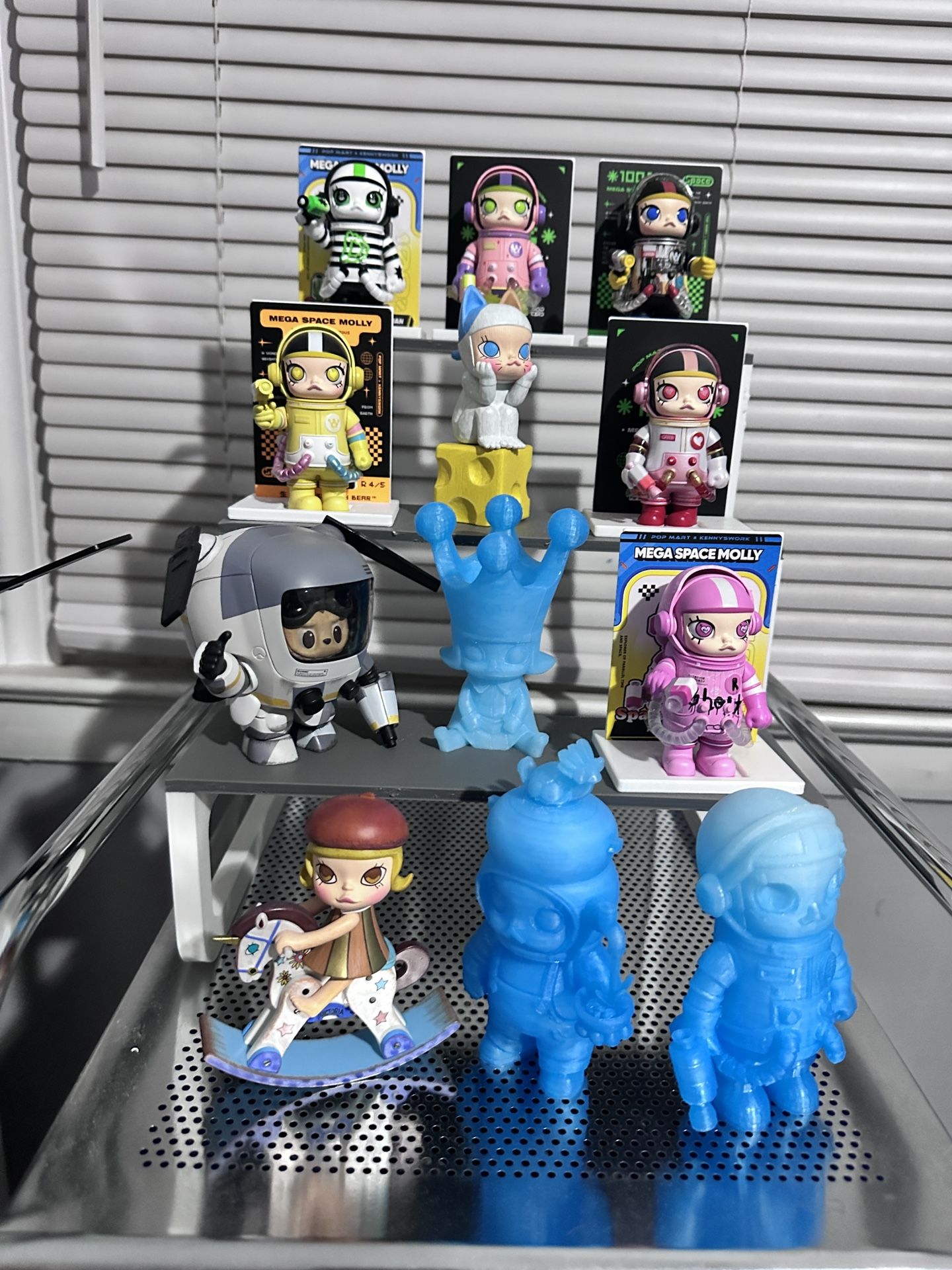 Labubu Molly Stand Stands