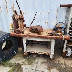 Metal Table With Arbor Press 150$