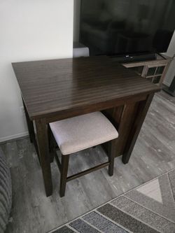 Dining table with 2 chairs