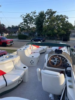 2001 Jc tritoon Evolution